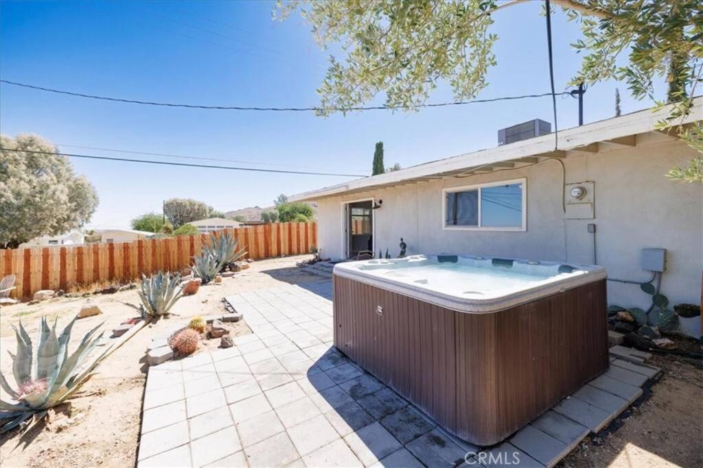 Cozy Stylish Home In The Heart Of Jt Village Joshua Tree Esterno foto