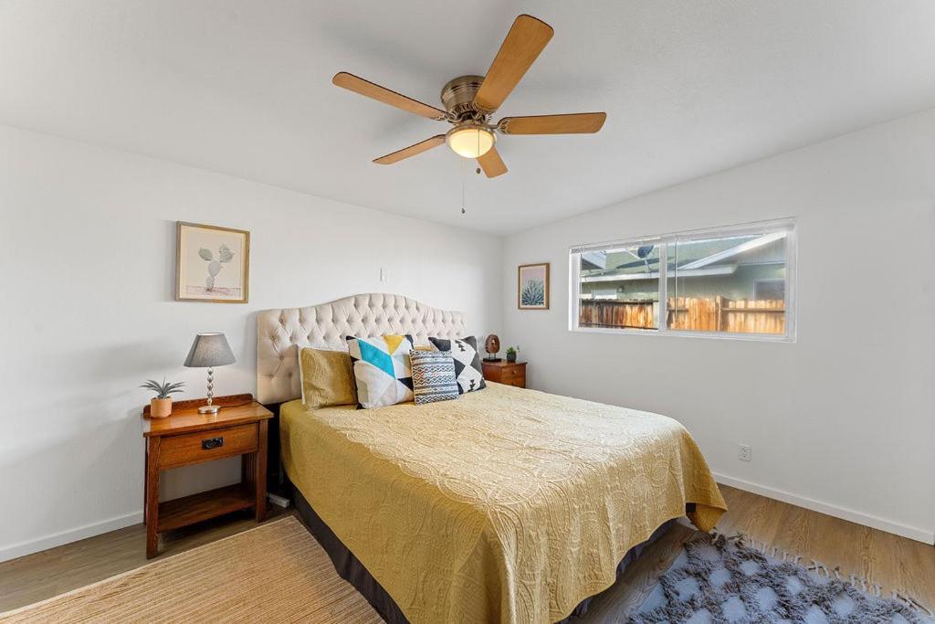 Cozy Stylish Home In The Heart Of Jt Village Joshua Tree Esterno foto